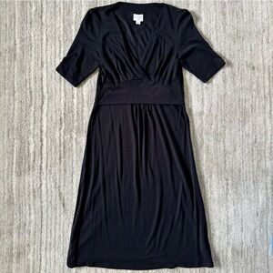 boob design V-neck, A-line, midi length maternity/nursing dress size small